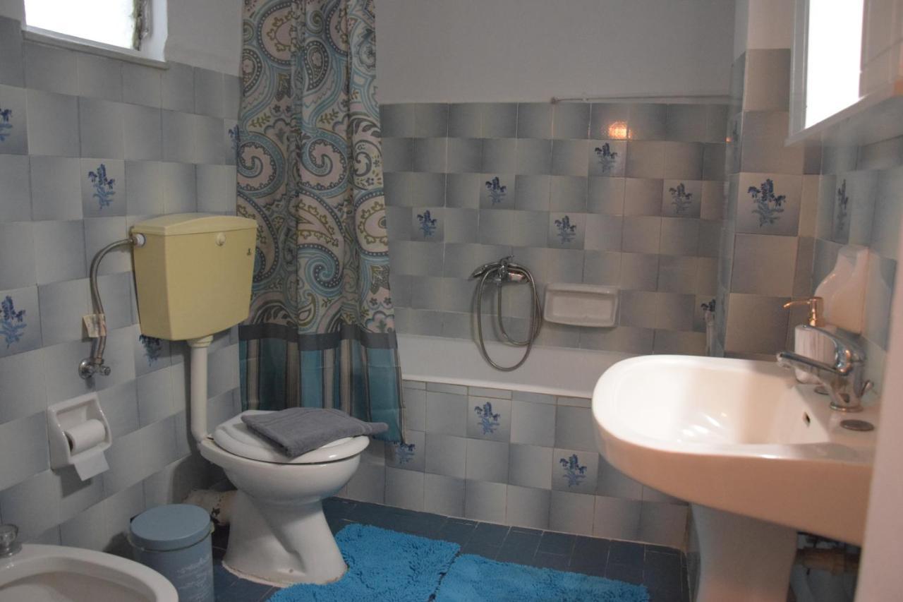 Kalamata home, Agia triada Luaran gambar