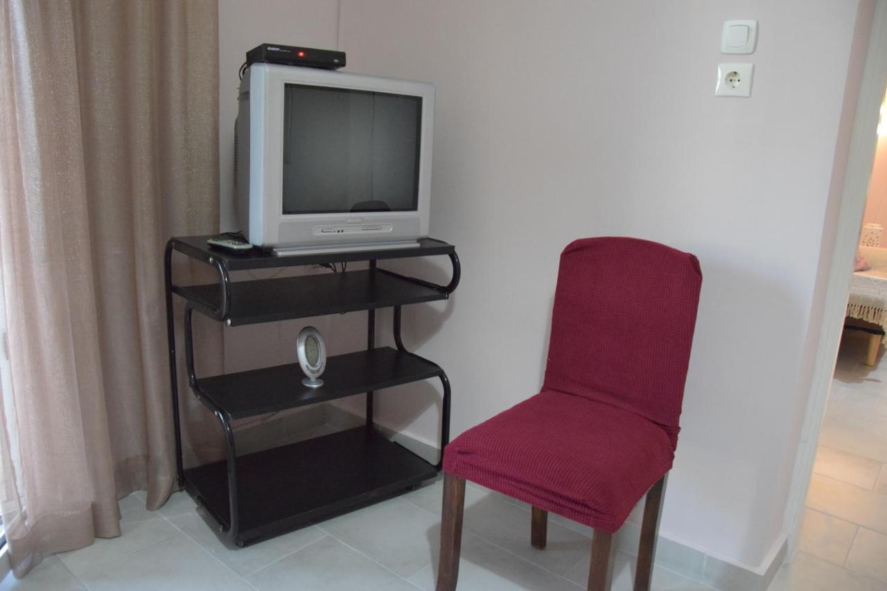 Kalamata home, Agia triada Luaran gambar